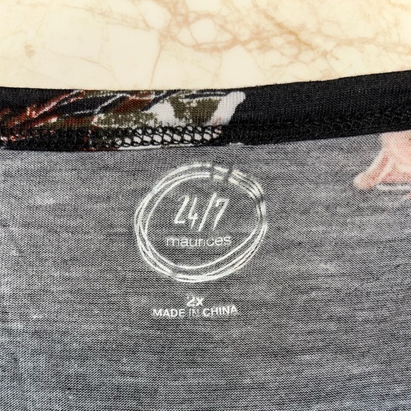 Maurices plus size 2X tee - Picture 3 of 5